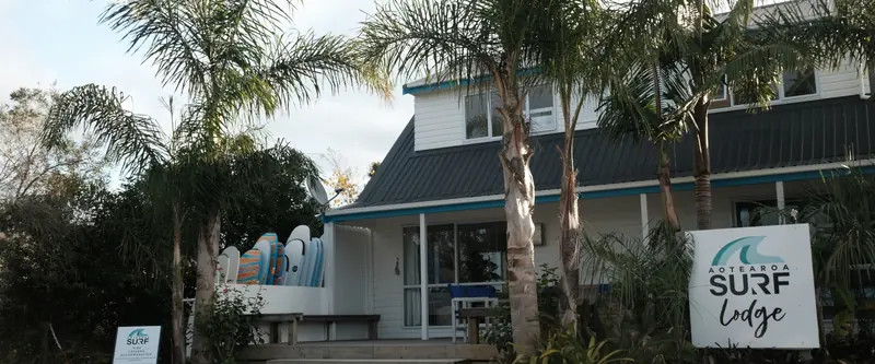 The Aotearoa Surf Lodge in the heart of Mangawhai Heads